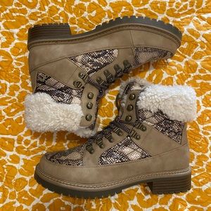 NEW JustFab Faux Snakeskin/Fur Taupe Brown Boots